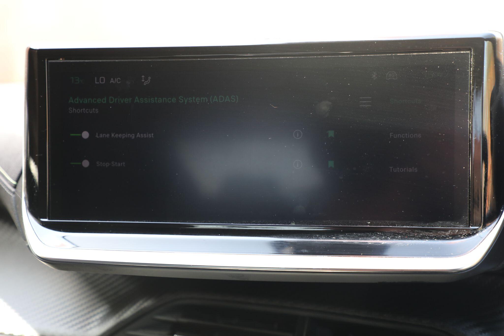 Large vehicle image